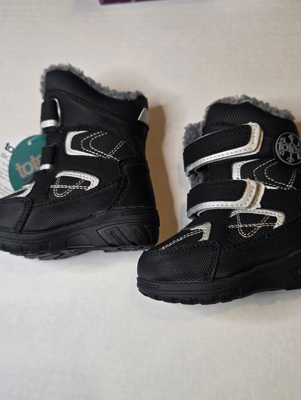 Totes toddler snow boots New Size 6M